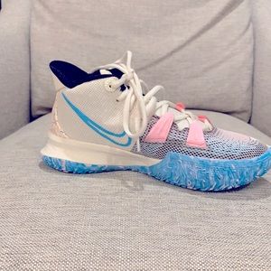 KYRIE 7 EP PALE IVORY Basketball shoes